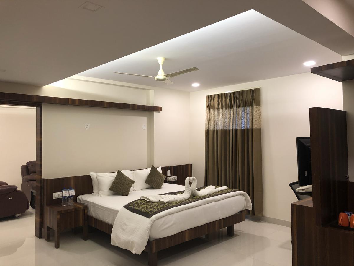 Kyriad Hotel Vijayapura By Othpl Bijapur  Exterior photo